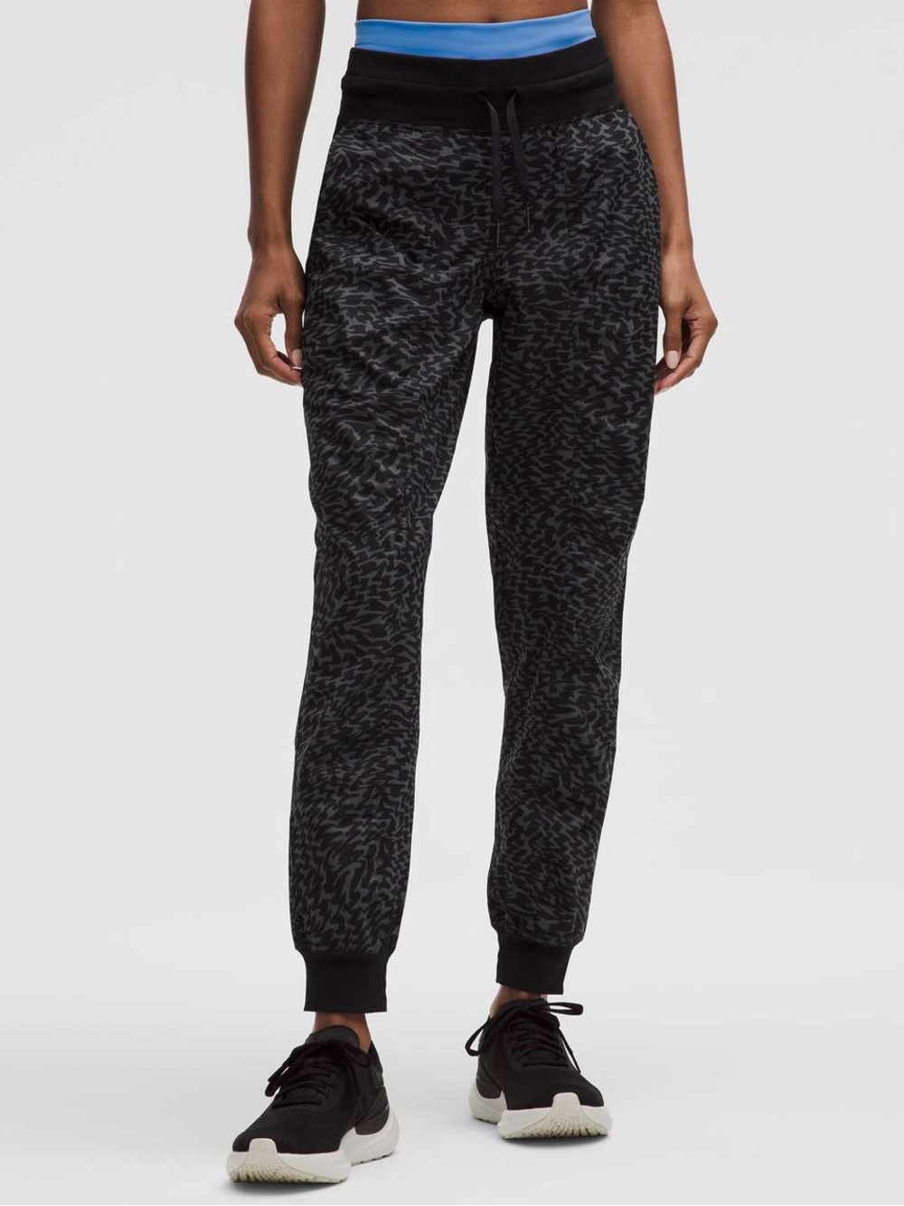 Lululemon Dance Studio Mid-Rise Jogger *Full Length in Leopard Warp Black Multi